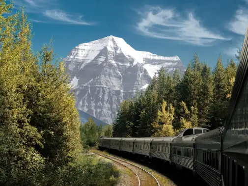 rs364_via_train_west_3386_pancan_srgb-scr.jpg