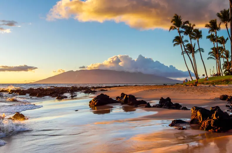 istock-967082682_sunset-on-a-maui-beach_hawaii.jpg