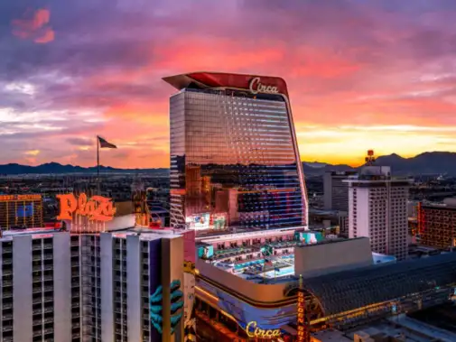 jpeg-optimizer_rr_lvcva-downtown-aerial_circa-plaza-main-st_31_sm.jpg