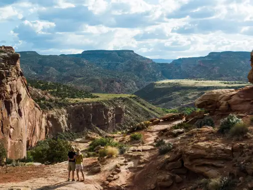 hikers-taking-in-the-view---capitol-reef-national-park_credit-utah-office-of-tourism.jpg